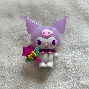 <3 FREE Kuromi figure